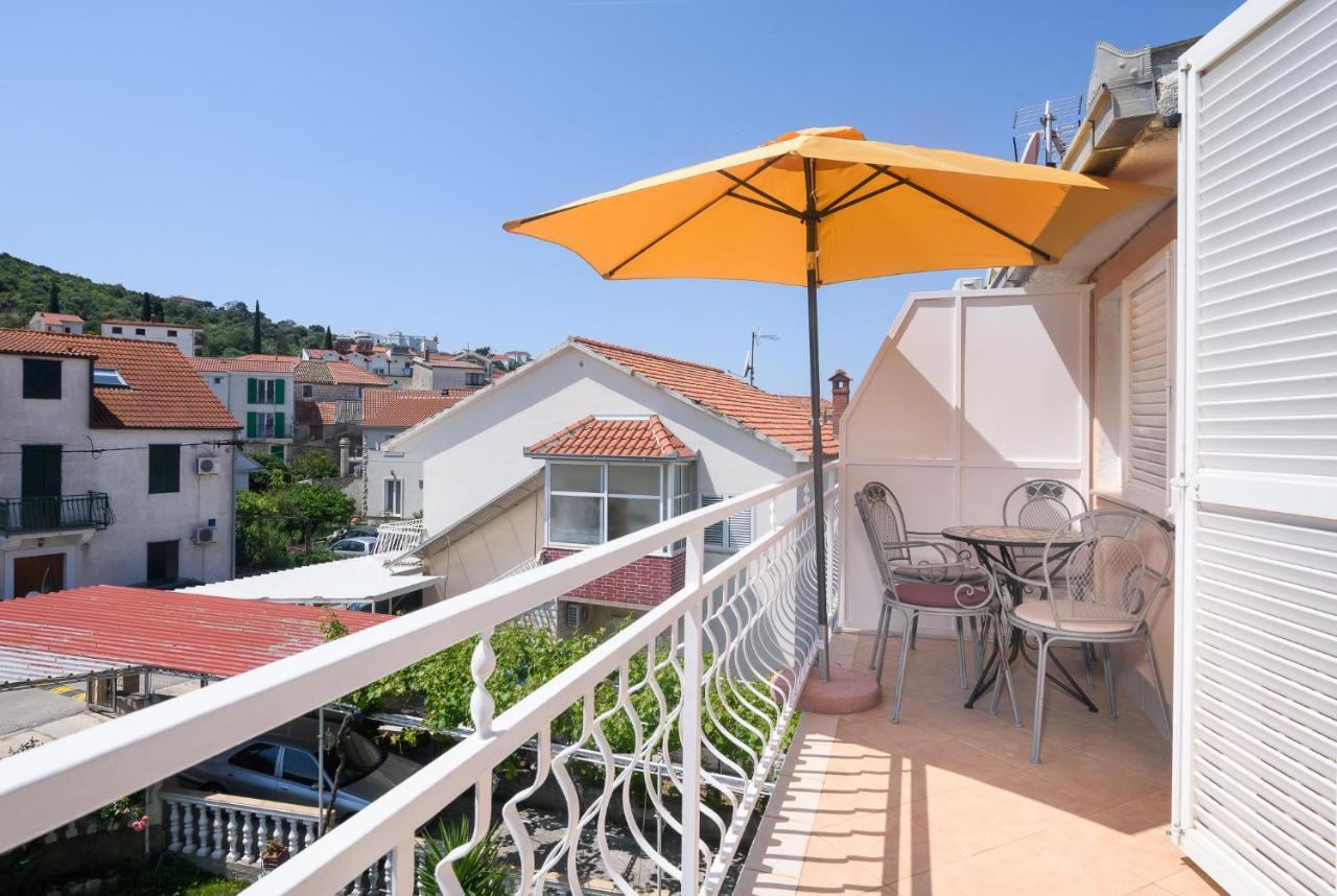Vikeli Apartment Trogir Luaran gambar
